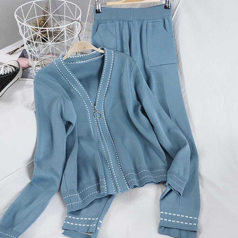 Casual Blue/Black Knitted Two Piece Set Autumn 2020 Zipper Cardigans Tops + Double Pockets Pants Vintage Knit 2pcs Set Suit 2020
Casual Blue/Black Knitted Two Piece Set Autumn 2020 Zipper Cardigans Tops + Double Pockets Pants Vintage Knit 2pcs Set Suit 2020