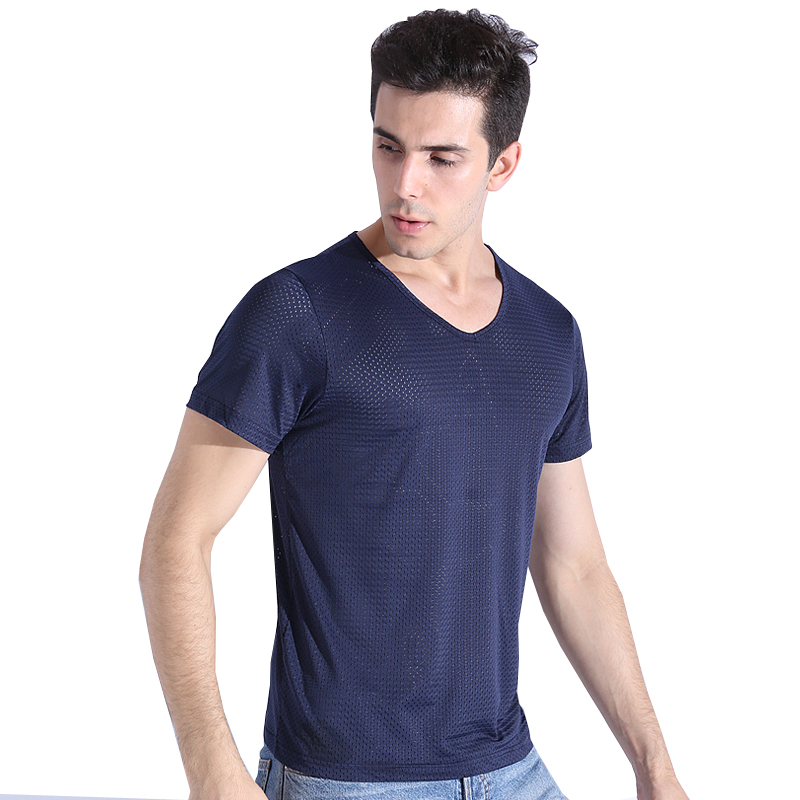 Hot Breathable mesh short-sleeved T-shirt men's ice silk hollow mesh fast-drying exercise cool men half-sleeved thin section, V neck black
Hot Breathable mesh short-sleeved T-shirt men's ice silk hollow mesh fast-drying exercise cool men half-sleeved thin section, V neck black