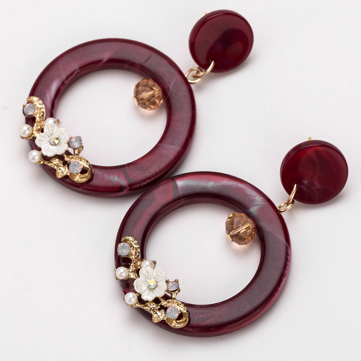 Exaggerated multi-layer ring diamond flower earrings women's acetate board bohemian style
Exaggerated multi-layer ring diamond flower earrings women's acetate board bohemian style