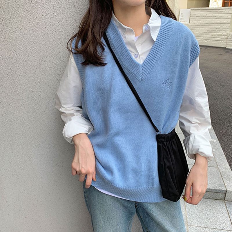 Blue Sleeveless Tank Sweaters Women Vintage V-Neck Harajuku Jumpers Embroidery Outwear Autumn Winter Pullovers Japanese X284, Black
Blue Sleeveless Tank Sweaters Women Vintage V-Neck Harajuku Jumpers Embroidery Outwear Autumn Winter Pullovers Japanese X284, Black