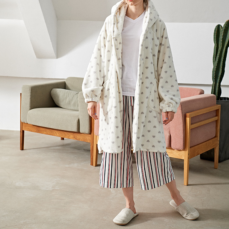 Loose Large Size Coral Fleece Pajamas Women Autumn Winter Thick Warm Long Cute Flannel Hooded Robe Women'S Nightie Nightgown, White
Loose Large Size Coral Fleece Pajamas Women Autumn Winter Thick Warm Long Cute Flannel Hooded Robe Women'S Nightie Nightgown, White