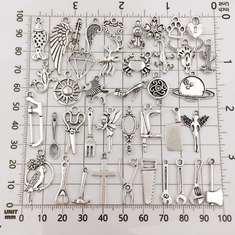 Pendant Charms of Antique Tibetan Silver Color Small Cute Charms For DIY Earring Necklace Bracelet Jewelry Making, Bronze;silver
Pendant Charms of Antique Tibetan Silver Color Small Cute Charms For DIY Earring Necklace Bracelet Jewelry Making, Bronze;silver