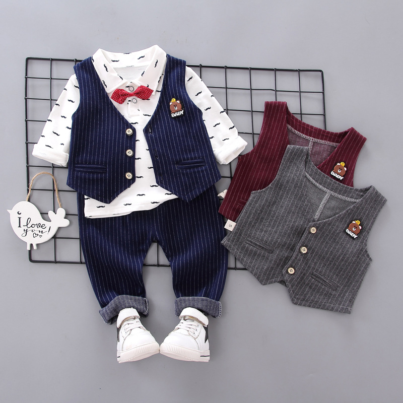 Little Boys Set 2020 Autumn Winter Clothes New Baby Boy Cartoon Bear Vest Long-sleeved Trousers Three-piece Suit Boys Party Suit, Red 
Little Boys Set 2020 Autumn Winter Clothes New Baby Boy Cartoon Bear Vest Long-sleeved Trousers Three-piece Suit Boys Party Suit, Red