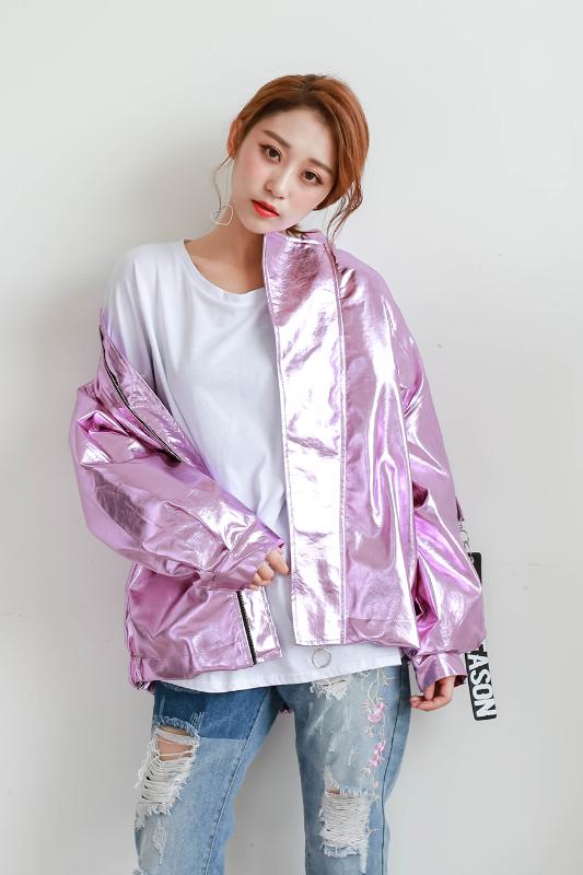 Spring Autumn Metal Bomber Jacket Pink Silver Hologram Parka Coat Punk Hip Hop Loosen Casual Women Men Outwear Chaqueta Mujer
Spring Autumn Metal Bomber Jacket Pink Silver Hologram Parka Coat Punk Hip Hop Loosen Casual Women Men Outwear Chaqueta Mujer