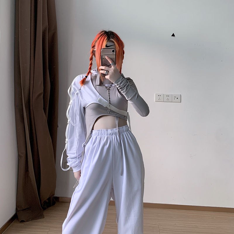 2020 New Summer Fashion Casual Hollow Out Backless Solid Oblique Shoulder Round Collar Elastic Slim Top Vest Two-Pieces Women, White
2020 New Summer Fashion Casual Hollow Out Backless Solid Oblique Shoulder Round Collar Elastic Slim Top Vest Two-Pieces Women, White