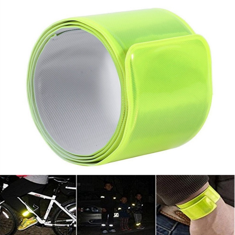 3pcs/set Luminous Armbands Night Safety Running Bracelet Reflective Wrist Bands Durable PVC Slap Band Walking Hiking Jogging, Green
3pcs/set Luminous Armbands Night Safety Running Bracelet Reflective Wrist Bands Durable PVC Slap Band Walking Hiking Jogging, Green