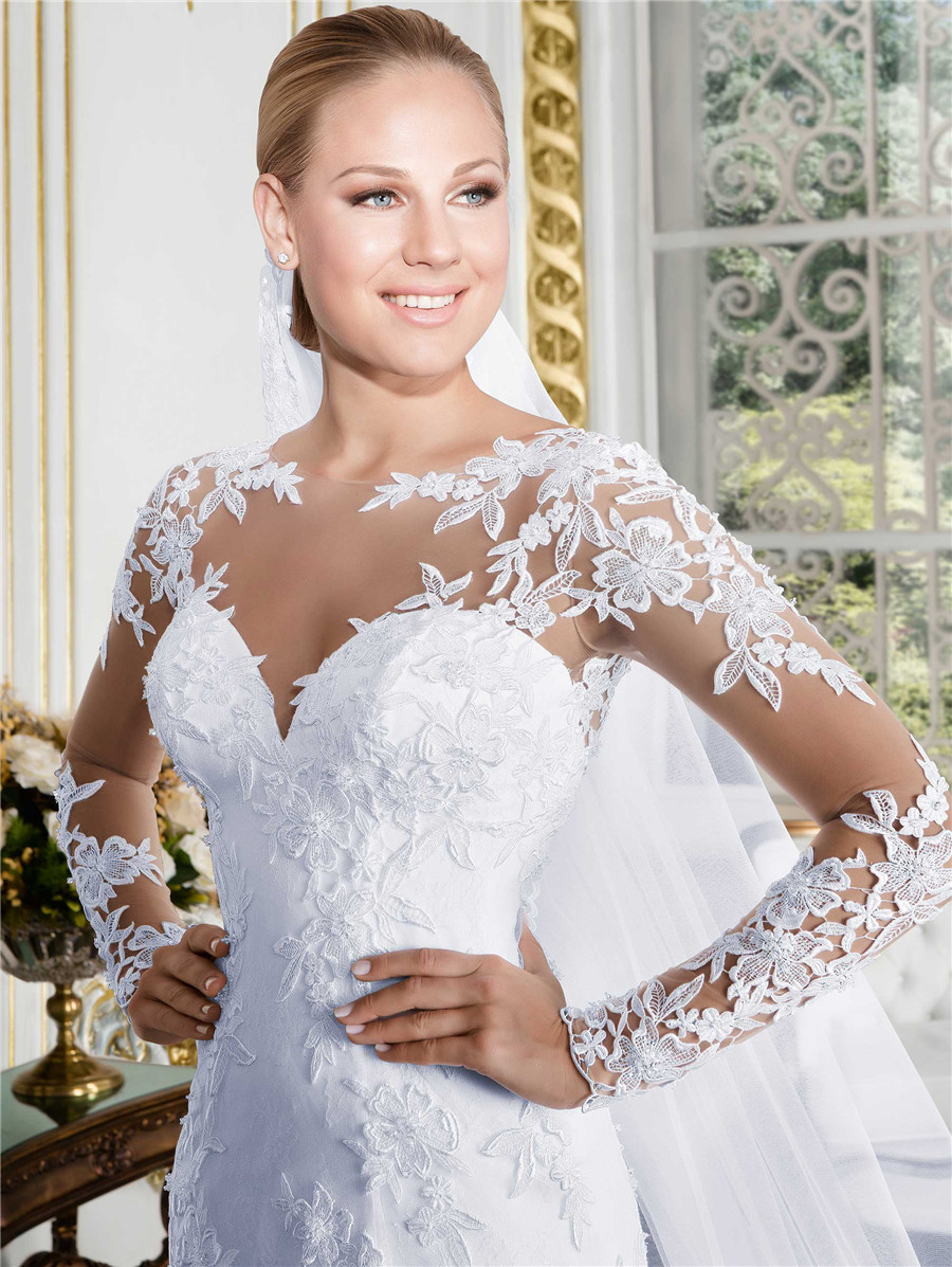 Sheer O-neck Long Sleeve Mermaid Wedding Dress 2020 See Through Illusion Back White Bridal Gowns with Lace Appliques