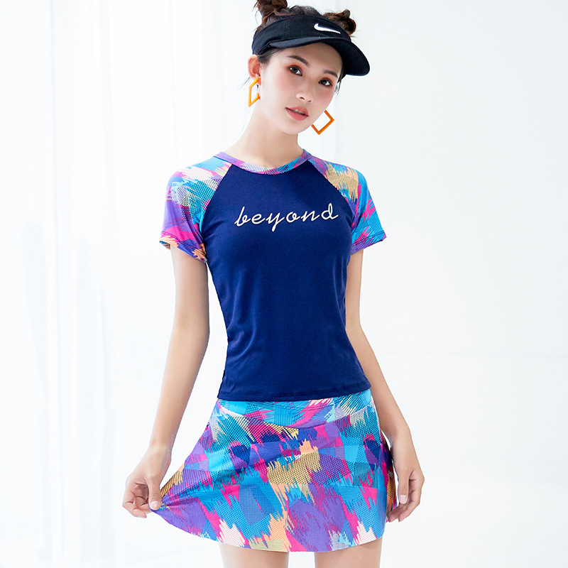 2020 New Net Red Slim Sports Swimsuit Female Conservative Split Skirt Student Hipster Swimsuit, Black
2020 New Net Red Slim Sports Swimsuit Female Conservative Split Skirt Student Hipster Swimsuit, Black
