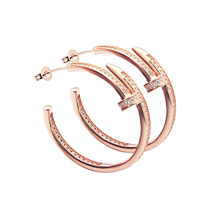Brand designer jewelry Top quality fashion Nails full of diamond earrings Women's gold version C-shaped nail earrings with diamonds
Brand designer jewelry Top quality fashion Nails full of diamond earrings Women's gold version C-shaped nail earrings with diamonds