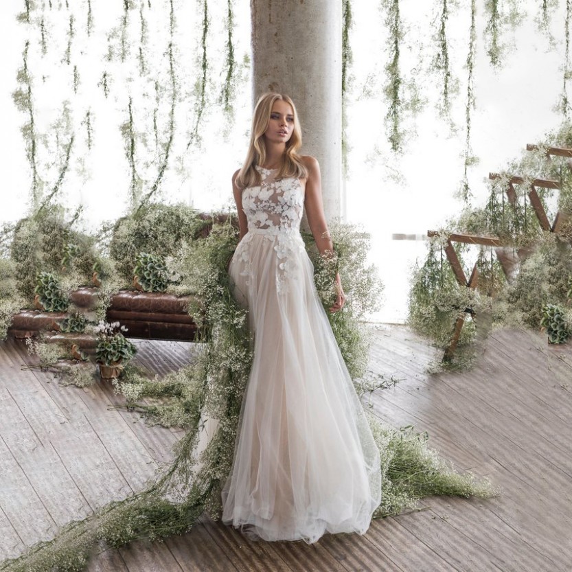 Spaghetti Straps Scoop Wedding Dress Sleeveless 3D Flower Lace Appliques Backless A Line Tulle Illusion Bridal Gown vestidos de mariee
