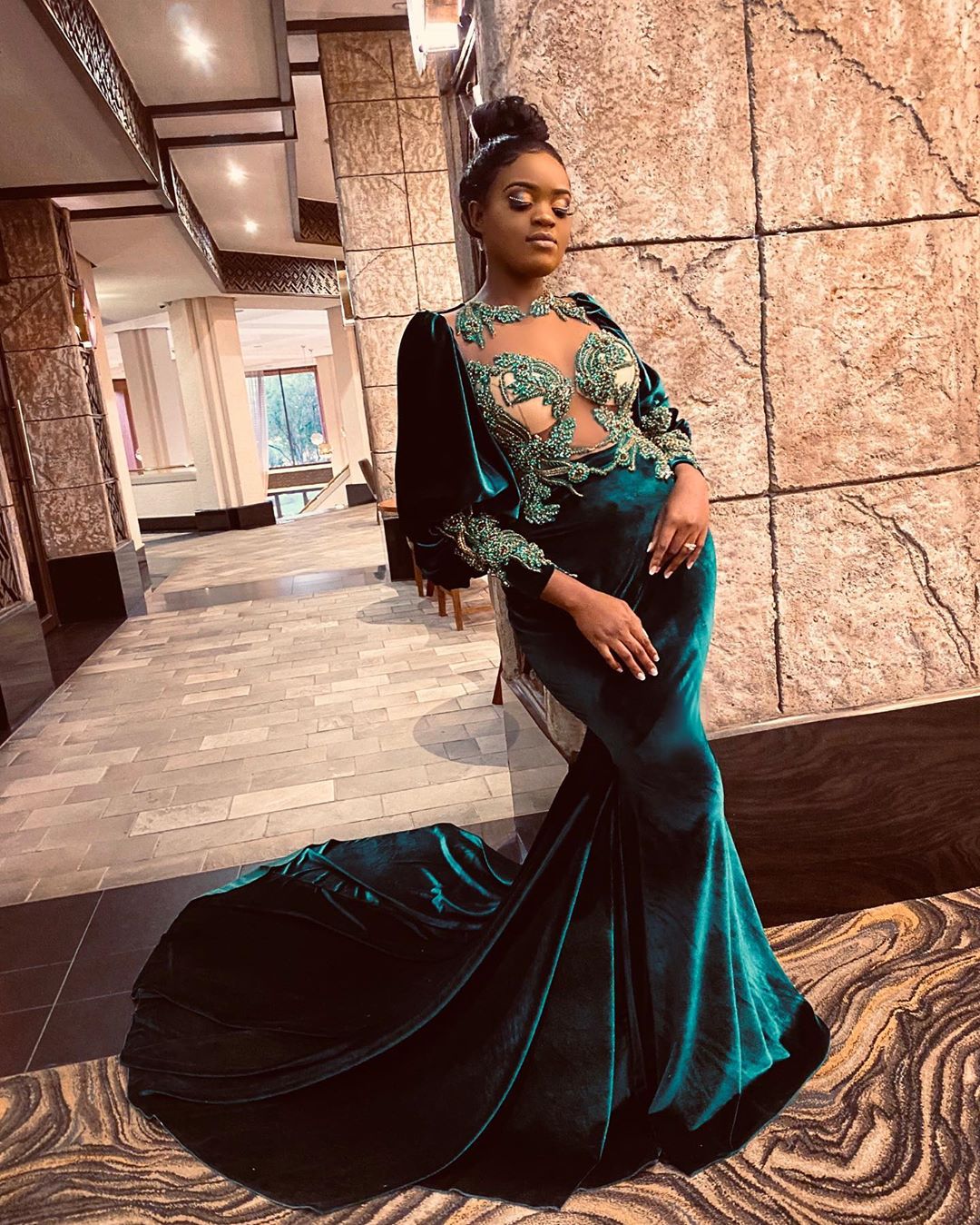 2020 Arabic Aso Ebi Dark Green Luxurious Evening Dresses Lace Beaded Crystals Prom Dresses Mermaid Formal Party Second Reception Gowns ZJ442