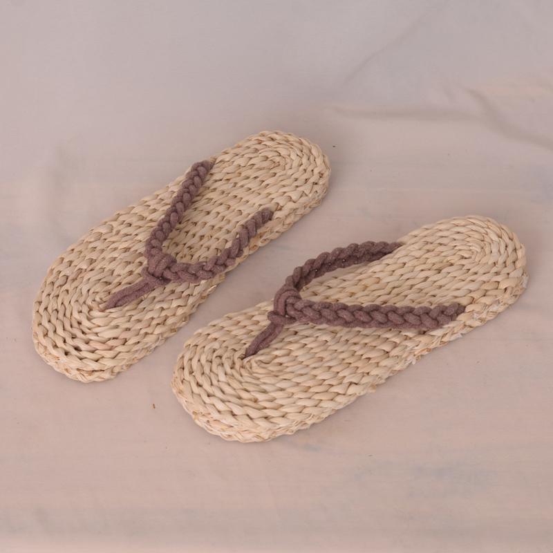 Mazefeng 2020 New Summer Men&Women Straw Slippers Ethnic Style Male&Female Flip Flops Outdoor Beach Unisex Hand Knitted Slippers
Mazefeng 2020 New Summer Men&Women Straw Slippers Ethnic Style Male&Female Flip Flops Outdoor Beach Unisex Hand Knitted Slippers