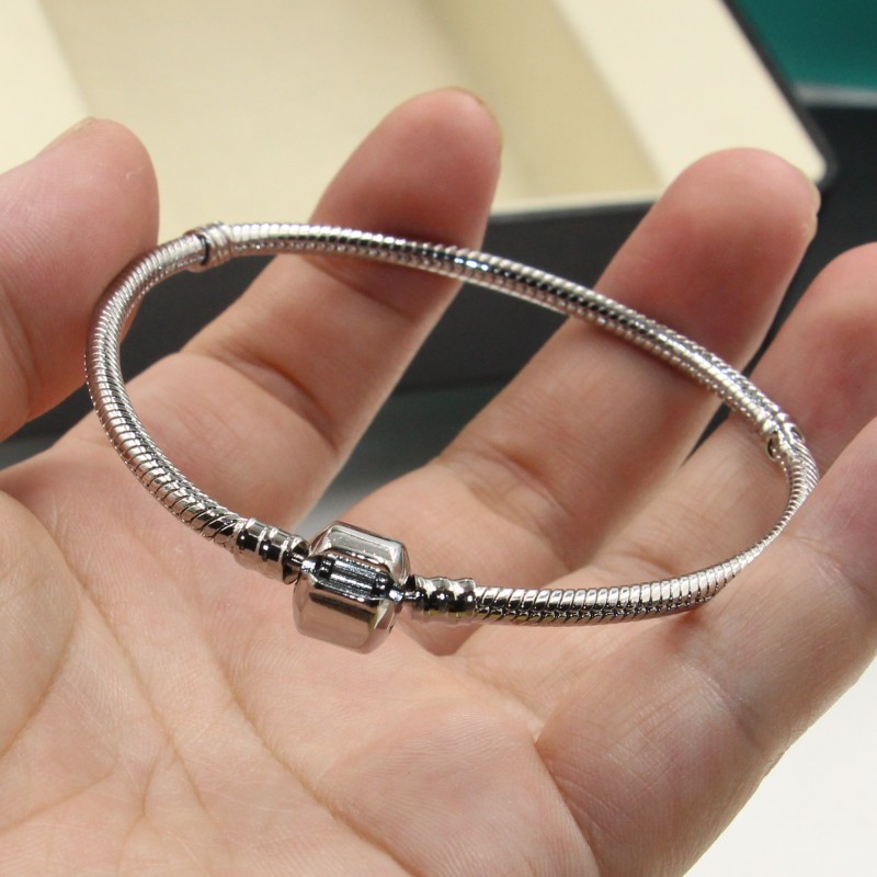 Hot Sale Handmade Never Fade Classic Jewelry 100% Pure 925 Sterling Silver Smooth Bangle Party Pandor Promise Women Wedding Bracelet Gift