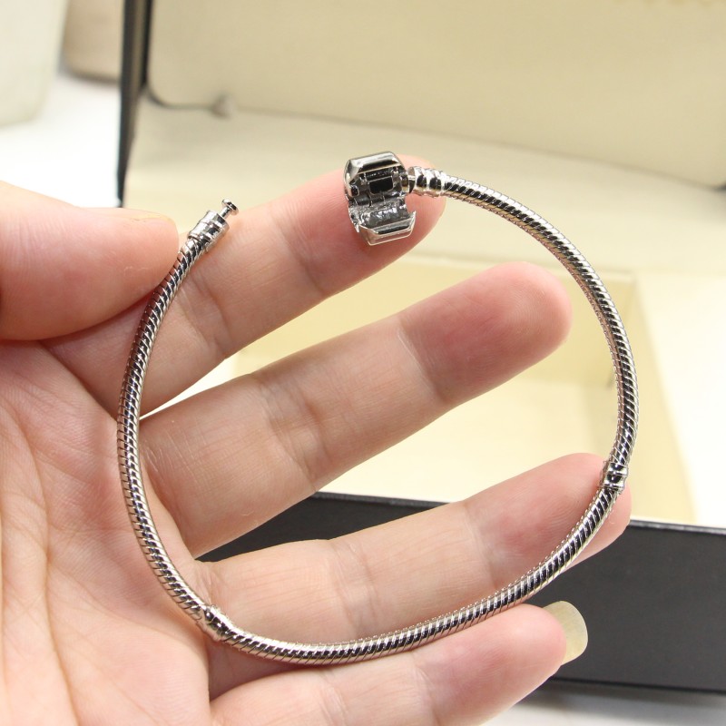 Hot Sale Handmade Never Fade Classic Jewelry 100% Pure 925 Sterling Silver Smooth Bangle Party Pandor Promise Women Wedding Bracelet Gift