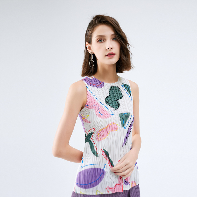 2020 summer women's geometric print t-shirt Miyak fold Fashion large size casual all-match sleeveless t-shirt top tied, Black
2020 summer women's geometric print t-shirt Miyak fold Fashion large size casual all-match sleeveless t-shirt top tied, Black