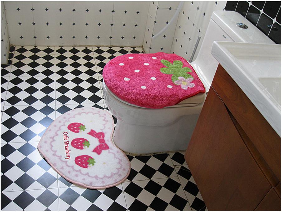Freeshipping Toilet seat cover Special Powder Strawberry Bars Carpet Mantle Pad Four piece sets Toilet sets bathroom Mat