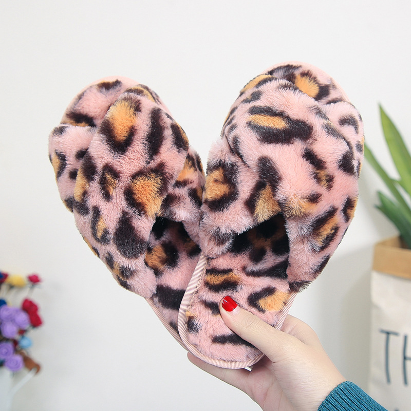 2020 Fashion New Women Fur Slippers Flip Flops Indoor Outdoor Comfortable Flats for Girls Leopard Plush Shoes, Beige
2020 Fashion New Women Fur Slippers Flip Flops Indoor Outdoor Comfortable Flats for Girls Leopard Plush Shoes, Beige