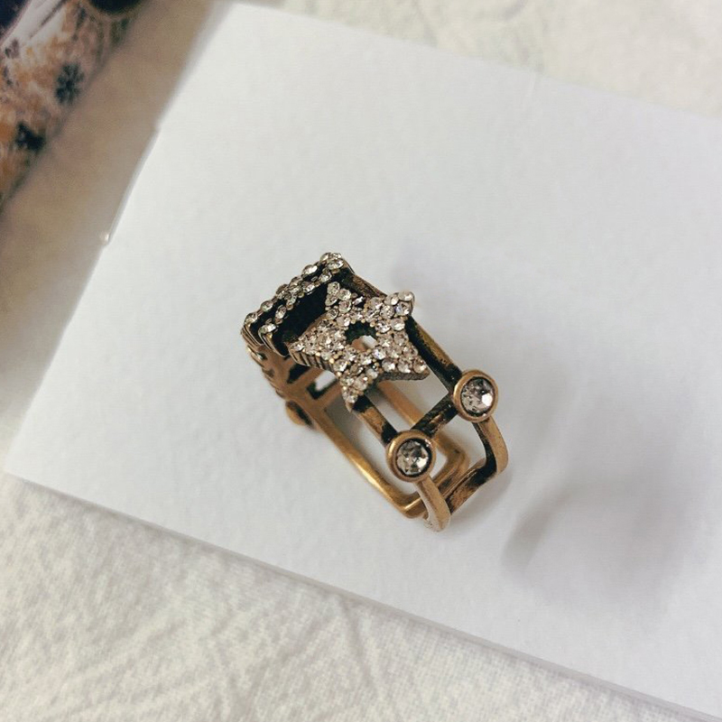C2195 Hot style American wind copper ring, female opening CZ cubic zirconia fashion crystal ring, personality cool finger simple ring
C2195 Hot style American wind copper ring, female opening CZ cubic zirconia fashion crystal ring, personality cool finger simple ring
