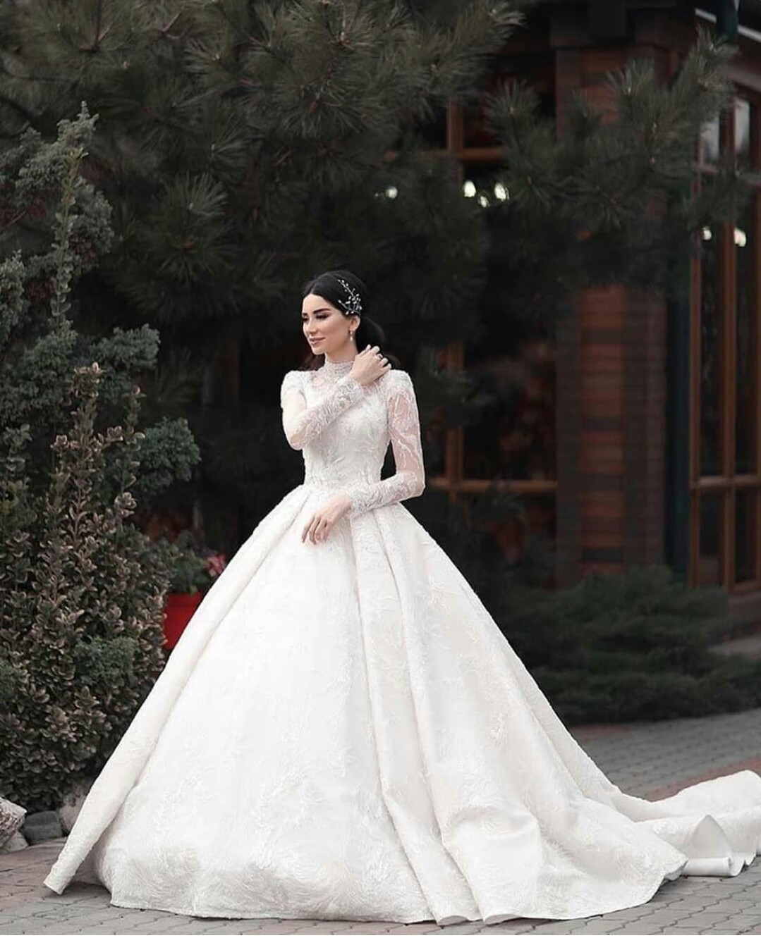 High Neck Muslim Style Wedding Dresses Bridal Ball Gowns Princess Long Sleeves Lace Appliques Wedding Gowns V Neck Petites Plus Size