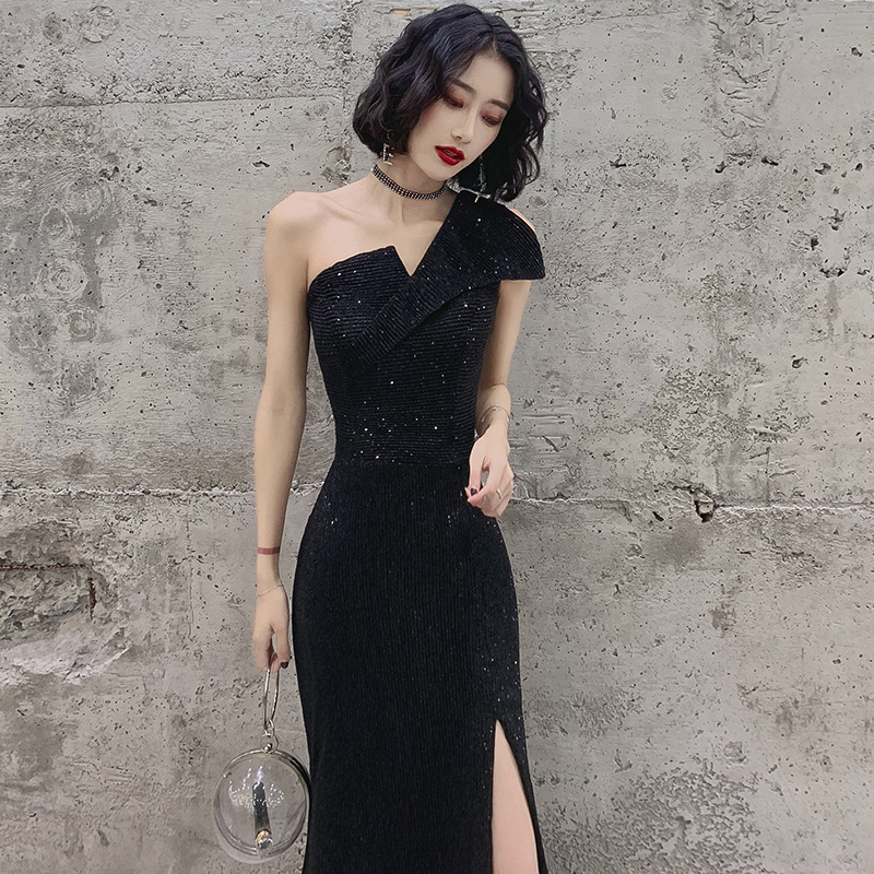 Black Sequined One Shoulder Evening Party Dress Gown Sexy Women High Split Asmmetrical Maxi Dresses Sleeveless Long Prom Dress
Black Sequined One Shoulder Evening Party Dress Gown Sexy Women High Split Asmmetrical Maxi Dresses Sleeveless Long Prom Dress