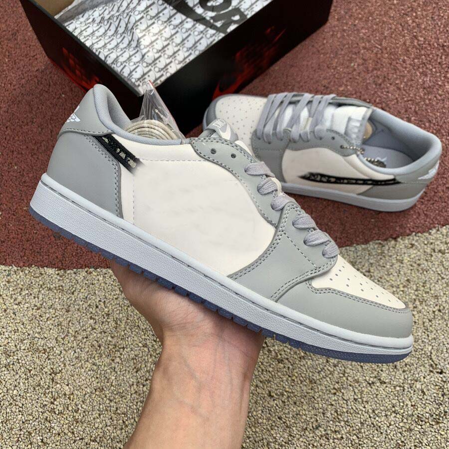 2020 Designer Mens Fashion off Luxury women basketball shoes men trainers womens white running sneakers outdoor sports sneaker size 5-12
2020 Designer Mens Fashion off Luxury women basketball shoes men trainers womens white running sneakers outdoor sports sneaker size 5-12