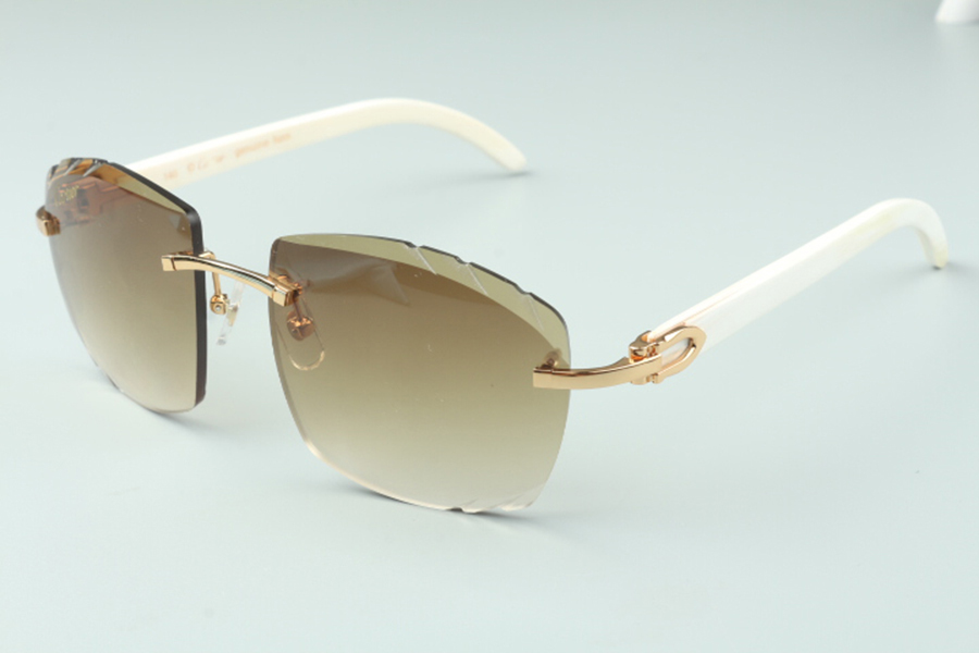 direct sales newest high-end cutting lens sunglasses 4189706-A white natural buffalo horn sticks, size: 58-18-140 mm
direct sales newest high-end cutting lens sunglasses 4189706-A white natural buffalo horn sticks, size: 58-18-140 mm