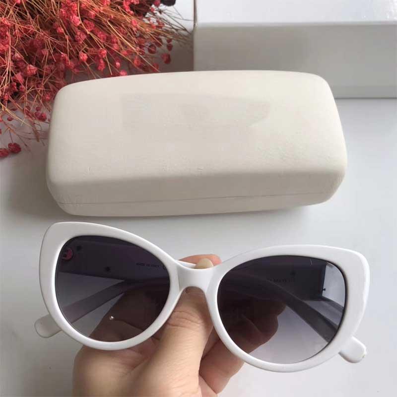 Send original box 4378 Designer Sunglasses For Women Charming Cat Eye Frame Sunglasses UV Protection Outdoor Top Quality VE4378
Send original box 4378 Designer Sunglasses For Women Charming Cat Eye Frame Sunglasses UV Protection Outdoor Top Quality VE4378