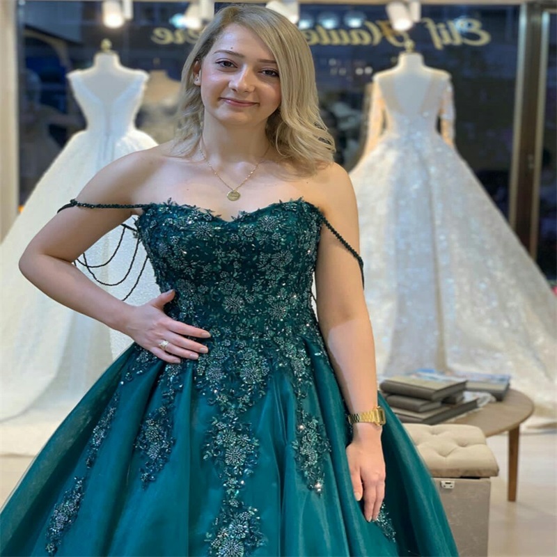 Green Luxury Mermaid Evening Dresses Sexy Spaghetti Strap Appliqued Lace Sequins Prom Dress Ruched Sweep Train Pageant Gown Custom Made