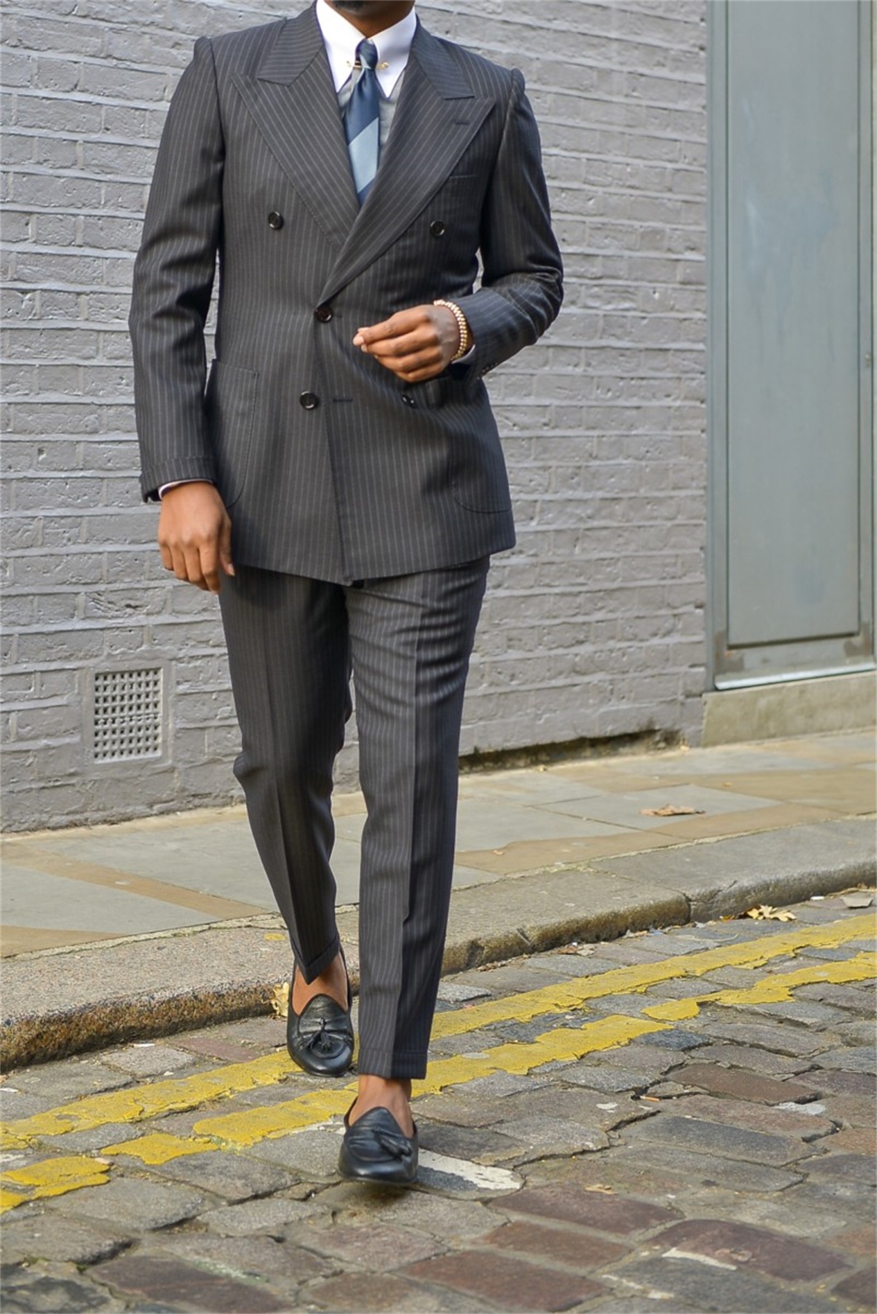 Plus Size Gray Pinstripe Wedding Tuxedos Double Breasted Peaked Lapel Groom Wear Party Prom Best Men Blazer Suit(Jacket+Pants)