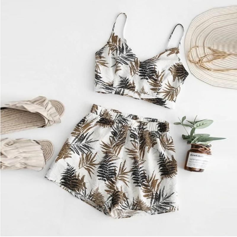 Fashion Women Summer Sleeveless Strappy Floral Print Top And Shorts Suit Gym Clothing For Women 2 Piece Tracksuit #3, Green
Fashion Women Summer Sleeveless Strappy Floral Print Top And Shorts Suit Gym Clothing For Women 2 Piece Tracksuit #3, Green