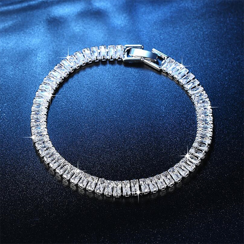 Exquisite White Gold Fill Princess Cut Topaz Bracelet: Timeless Elegance 84ed