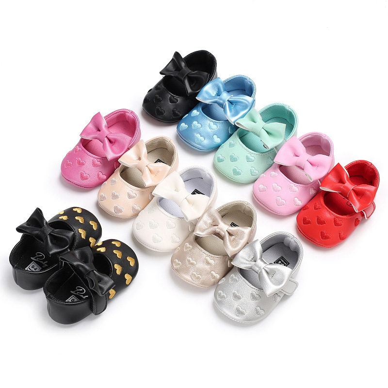 Embroidered heart big bow shoes female baby shoes non-slip soft bottom newborn, Black
Embroidered heart big bow shoes female baby shoes non-slip soft bottom newborn, Black