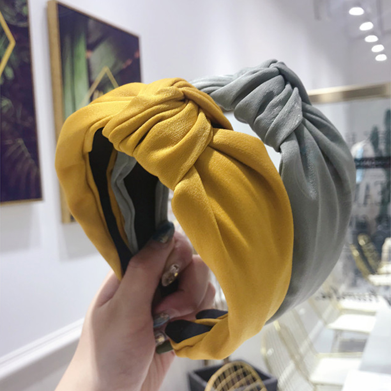 Xugar Women Satin Wide Knotted Hairbands Solid Color Cloth Headbands For Girls Simple Fabric Hair Hoops Women Hair Accessories
Xugar Women Satin Wide Knotted Hairbands Solid Color Cloth Headbands For Girls Simple Fabric Hair Hoops Women Hair Accessories