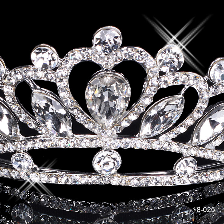 18025 Clssic Hair Tiaras In Stock Cheap Diamond Rhinestone Wedding Crown Hair Band Tiara Bridal Prom Evening Jewelry Headpieces