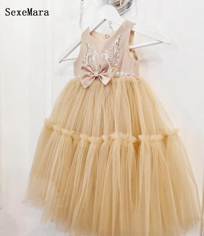 New Champagne Baby Girl Dresses Party Gowns Tulle Sequins Top Children Birthday Dress Pageant Gown 2 4 6 8 10 14 years, White
New Champagne Baby Girl Dresses Party Gowns Tulle Sequins Top Children Birthday Dress Pageant Gown 2 4 6 8 10 14 years, White