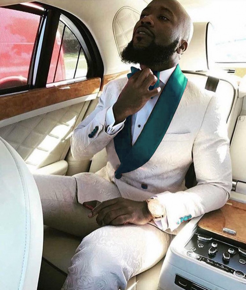 Fashion Ivory Embossing Groom Tuxedos Double-Breasted Groomsmen Wedding Tuxedos Men Formal Blazer Prom Jacket Suit(Jacket+Pants+Tie)