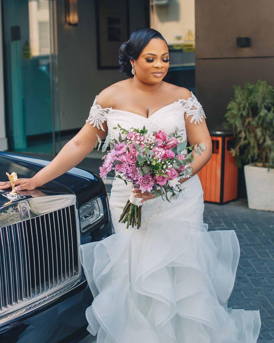 Arabic Aso Ebi Wedding Dresses Plus Size Off Shoulder Lace Applique Bridal Gowns Ruffles Elegant Tulle robes de mariée