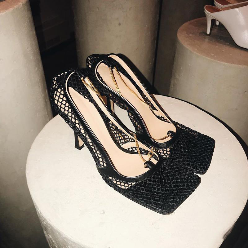 Vintage pattern Square Toe Stretch Pumps Women Gold Chain High Heels Shoes Women Air Mesh Designer Women's Shoes Free Shipping, Black
Vintage pattern Square Toe Stretch Pumps Women Gold Chain High Heels Shoes Women Air Mesh Designer Women's Shoes Free Shipping, Black