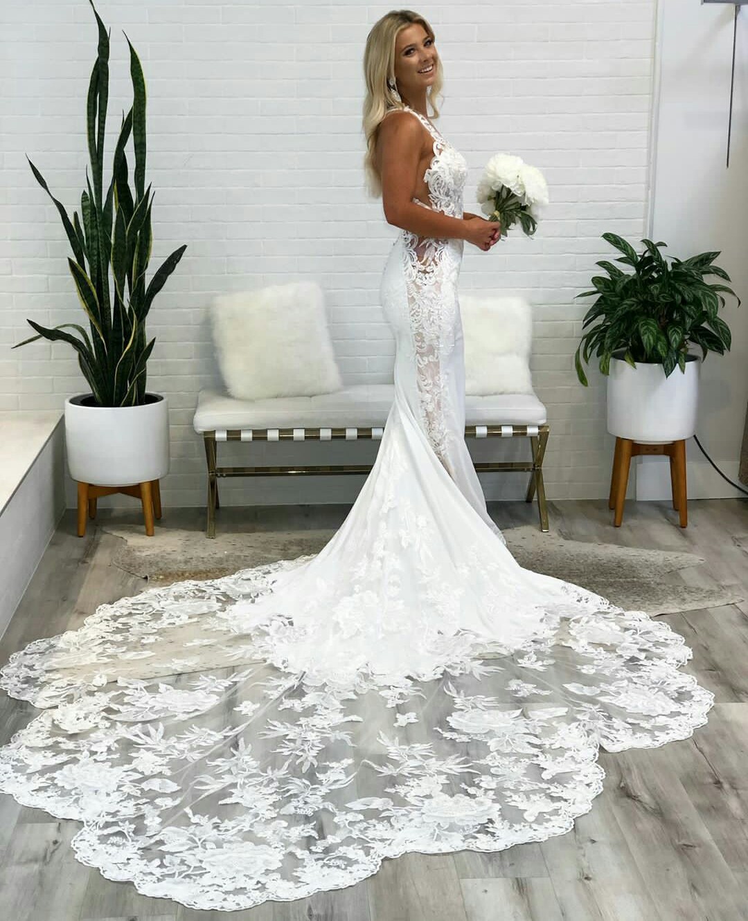 Mermaid Wedding Dresses Halter Neck Sleeveless Bride Bridal Gowns Lace Appliques Beach Sheath Column Customize Made Plus Size