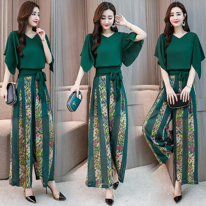 New Arrival Women Summer Suits Two Pieces Elegant Fashion Floral Printed Blouses Female Wide Leg Pant Suits Sets Free Shipping, Blue
New Arrival Women Summer Suits Two Pieces Elegant Fashion Floral Printed Blouses Female Wide Leg Pant Suits Sets Free Shipping, Blue