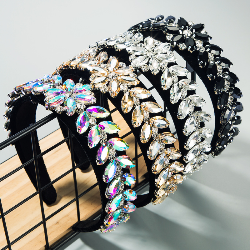 Crystal Leaves Headband Hair Bands Women Glass Drill Headbands Hair Hoop Fashion Hair Accessories & Tools J1507
Crystal Leaves Headband Hair Bands Women Glass Drill Headbands Hair Hoop Fashion Hair Accessories & Tools J1507
