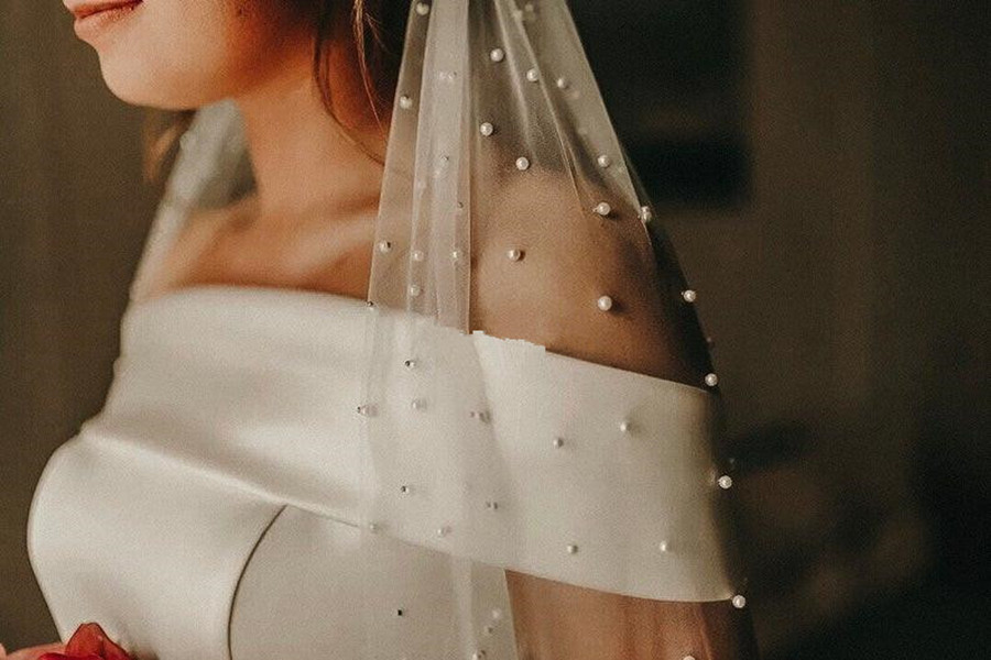 One Layer Pearls Wedding Veils With Comb Soft Tulle Long Wholesale Price Bridal Veils Cheap Wedding Accessories For Bride Bridal Accessories