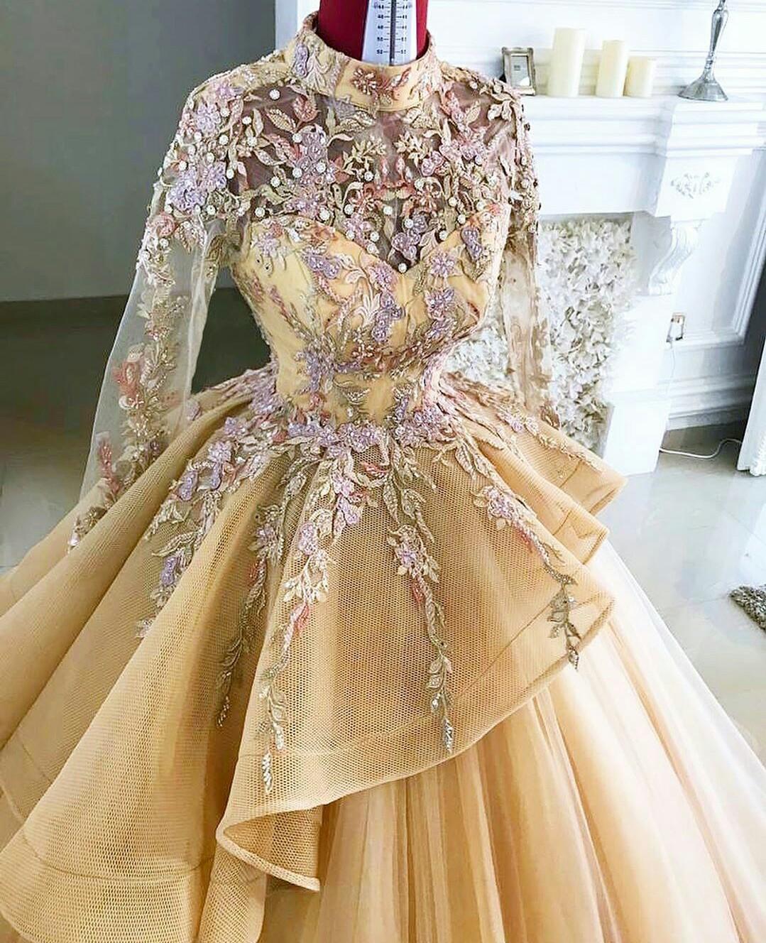 2021 Gold Beads Ball Gown Prom Dresses High Neck Lace Appliqued Peplum Long Sleeve Party Gowns Formal Dress Evening Wear For Women
