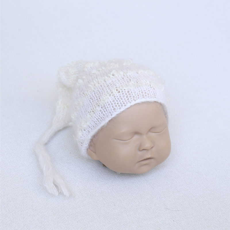 White handmade knitted hat sea horse hair newborn hat warm and comfortable, boys and girls shooting props full moon gift, As photo
White handmade knitted hat sea horse hair newborn hat warm and comfortable, boys and girls shooting props full moon gift, As photo
