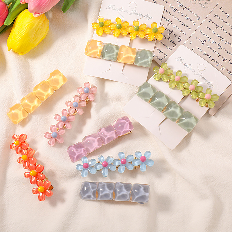 Candy Color Jelly Flower Hair Clips For Girls Women Korea Simple Geometric Water Ripple Hairpins Barrette Hair Accessories
Candy Color Jelly Flower Hair Clips For Girls Women Korea Simple Geometric Water Ripple Hairpins Barrette Hair Accessories