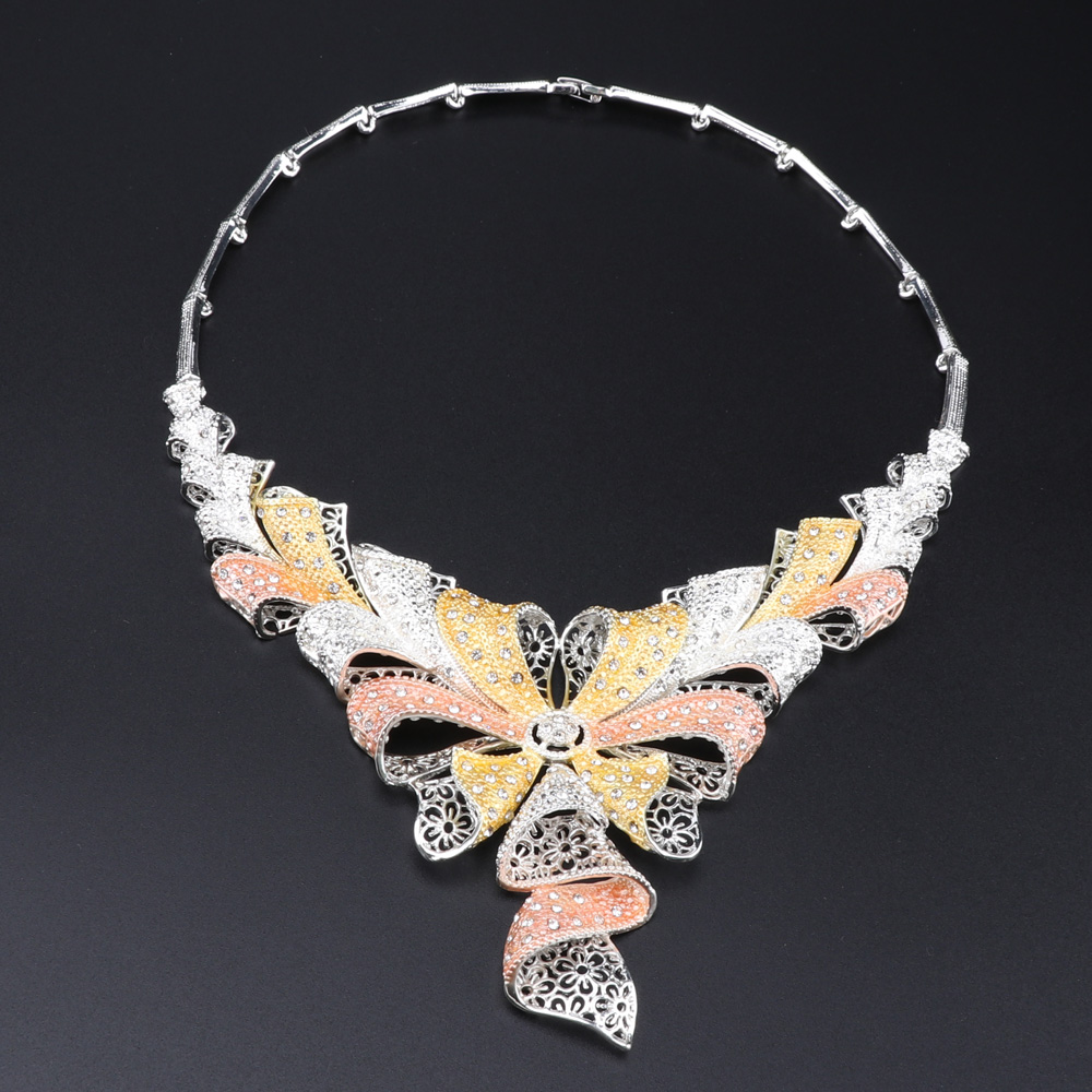 Exquisite Dubai Women's Crystal Necklace Earrings Ring Bracelet Trendy Nigerian Wedding Jewelry Set Popular