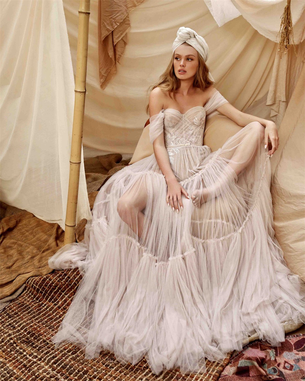 A Line Stunning Beach Wedding Dresses Off The Shoulder Neck Appliqued Bridal Gowns Floor Length Tulle Robe De Marie ppliqued
