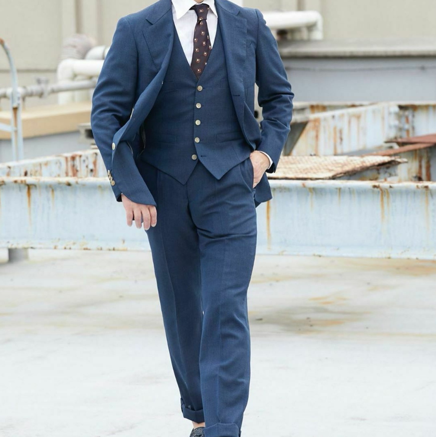 Navy Blue Mens Suit Hot Selling Two Button Peaked Lapel Groom Wedding Prom Party Dinner Tuxedos Custom Made 3 Pieces