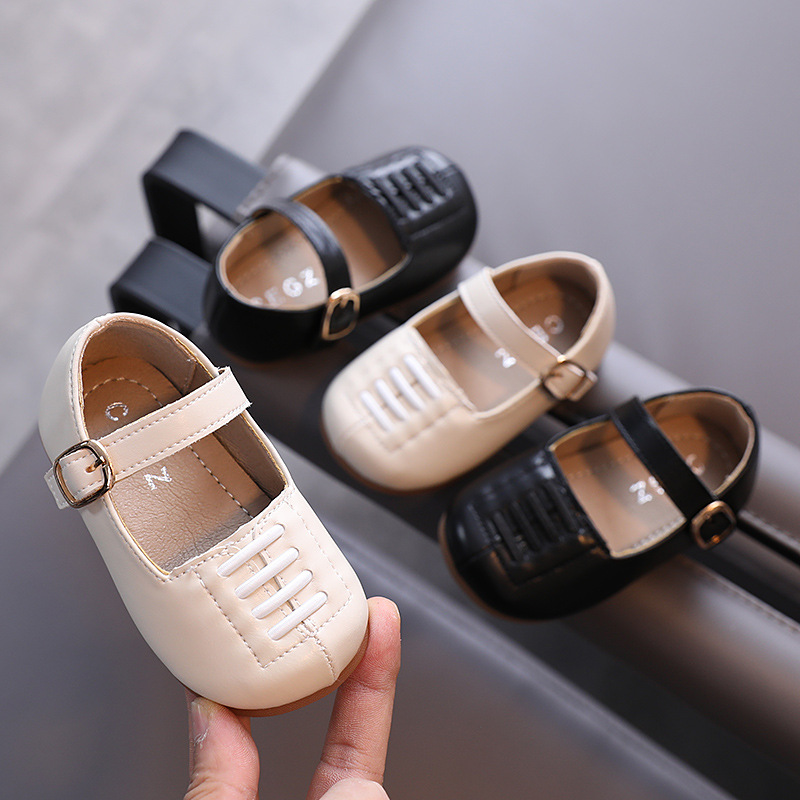 Autumn Baby Girls Leather Shoes Princess Soft Bottom Shoes Baby Toddler Children's Girls, Black 
Autumn Baby Girls Leather Shoes Princess Soft Bottom Shoes Baby Toddler Children's Girls, Black