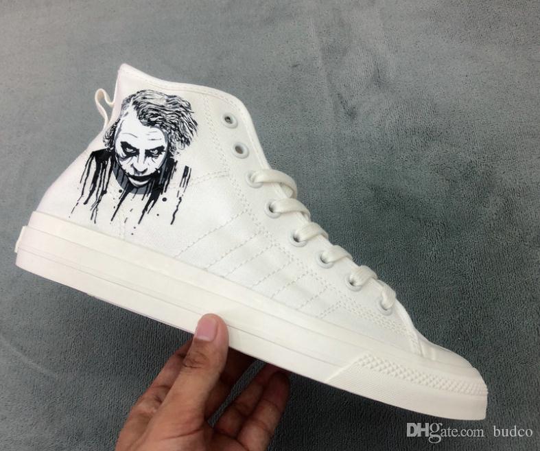 Casual Retro High-top Canvas Shoes Designer Skateboard Shoes Men Women Funny Gluttonous Snake Design Leisure Sneakers
Casual Retro High-top Canvas Shoes Designer Skateboard Shoes Men Women Funny Gluttonous Snake Design Leisure Sneakers